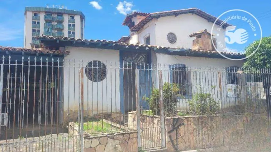 Foto 1 de Sobrado com 4 Quartos à venda, 256m² em Centro, Pindamonhangaba