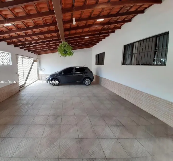 Foto 1 de Casa com 4 Quartos à venda, 120m² em Vila Caputera, Mogi das Cruzes