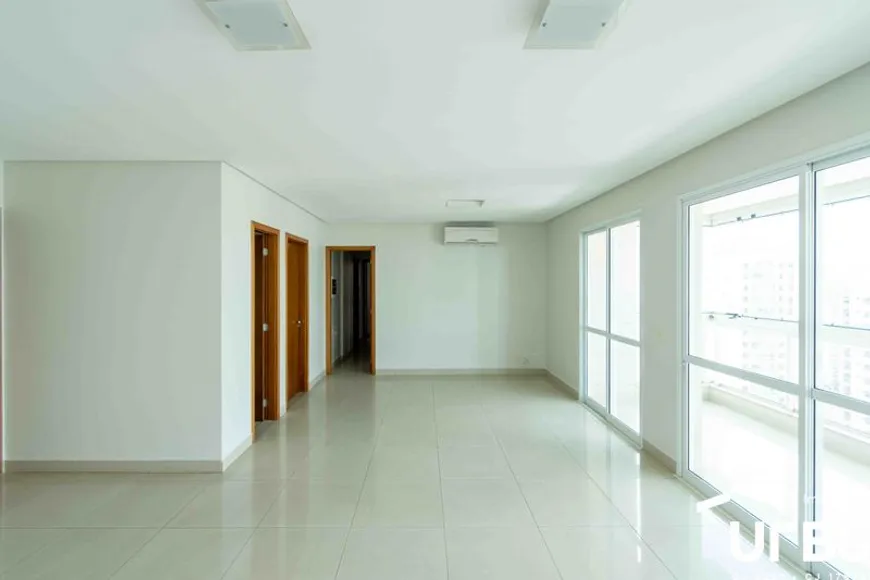 Foto 1 de Apartamento com 3 Quartos para alugar, 111m² em Serrinha, Goiânia