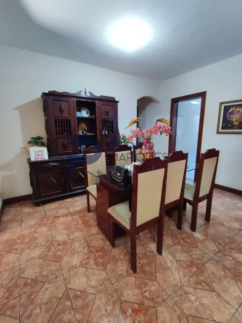 Foto 1 de Casa com 4 Quartos à venda, 380m² em Sao Pedro, Sete Lagoas