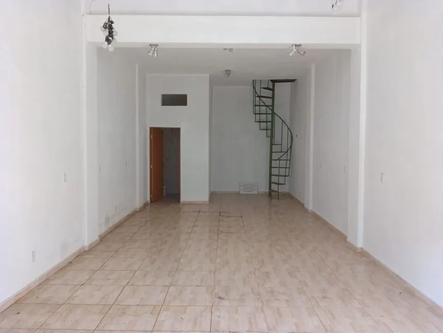 Foto 1 de Galpão/Depósito/Armazém para alugar, 90m² em Lapa, São Paulo