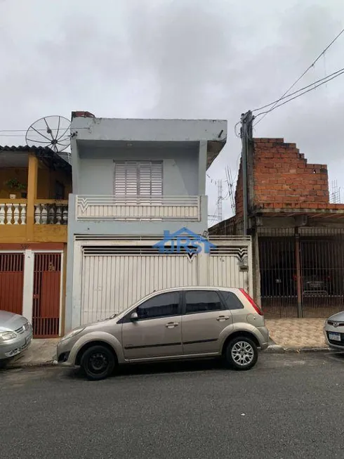 Foto 1 de Casa com 5 Quartos à venda, 235m² em Jardim Tupã, Barueri