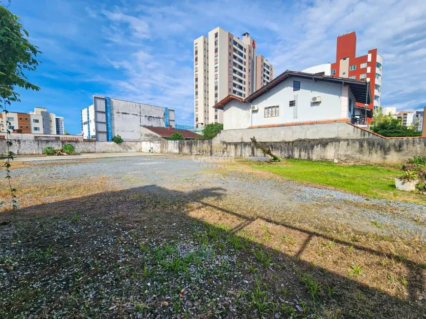 Foto 1 de Lote/Terreno à venda, 770m² em Anita Garibaldi, Joinville