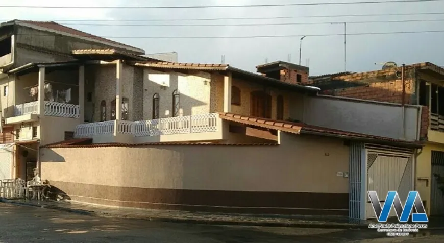 Foto 1 de Casa com 4 Quartos à venda, 220m² em Residencial Parque Cumbica, Guarulhos