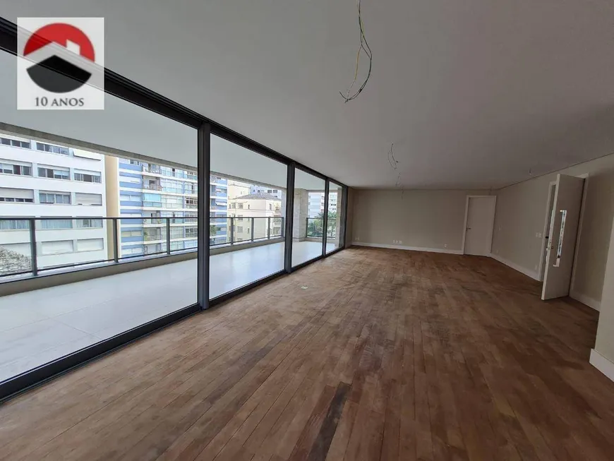 Foto 1 de Apartamento com 4 Quartos à venda, 344m² em Santa Cecília, São Paulo