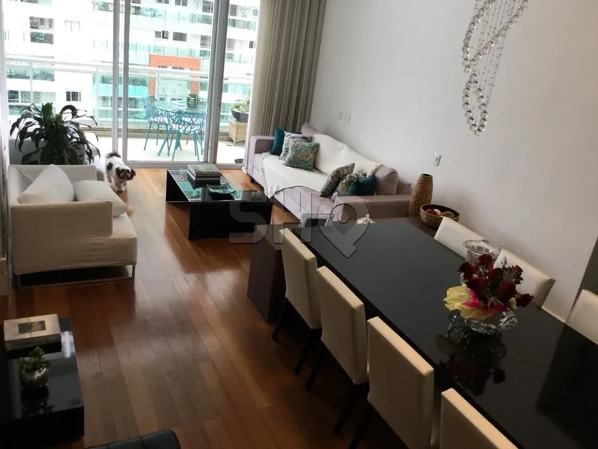 Foto 1 de Apartamento com 4 Quartos para alugar, 250m² em Campo Belo, São Paulo