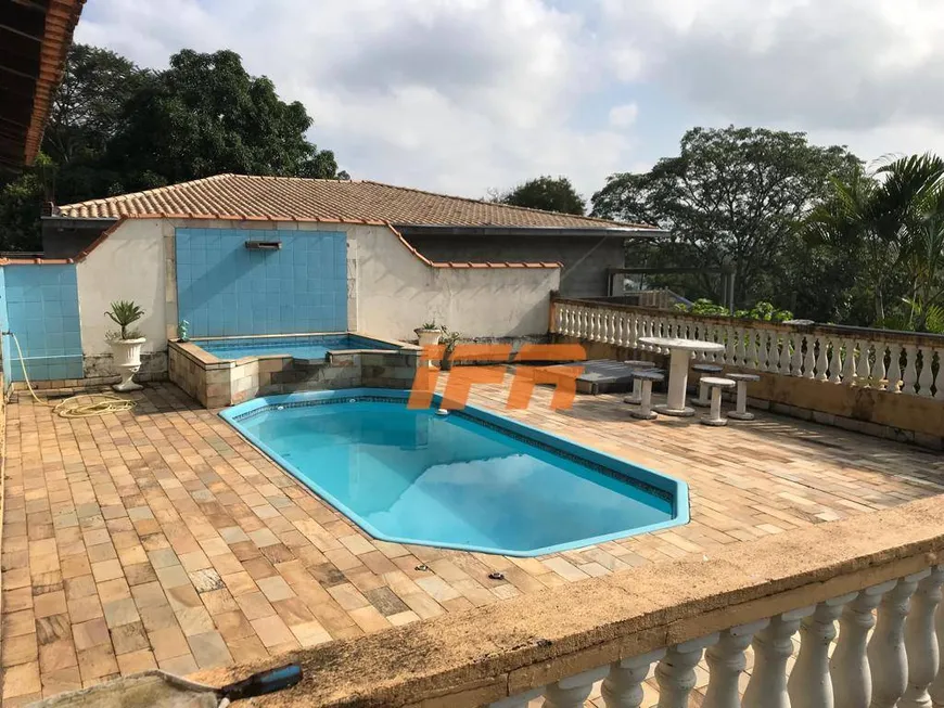 Foto 1 de Fazenda/Sítio com 3 Quartos à venda, 100m² em Barreiro Rural, Taubaté