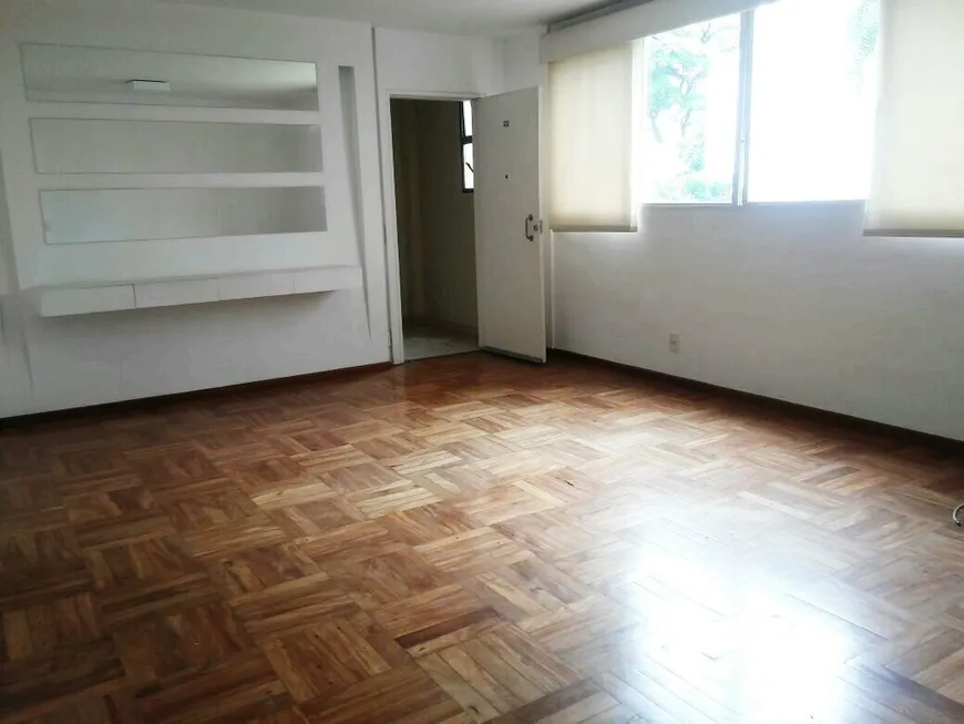 Foto 1 de Apartamento com 3 Quartos à venda, 100m² em Jardim América, São Paulo