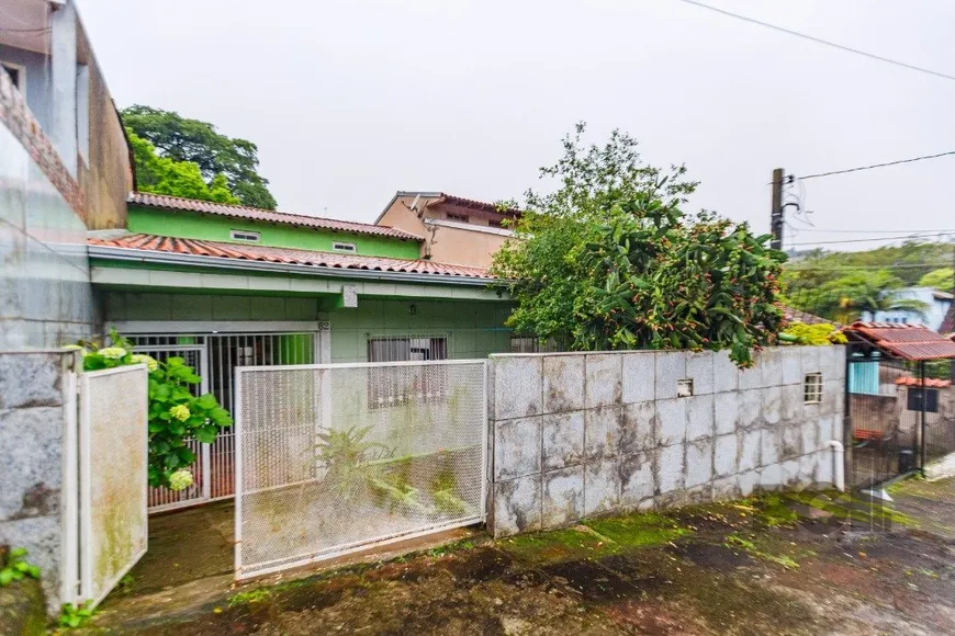 Foto 1 de Casa com 4 Quartos à venda, 130m² em Nonoai, Porto Alegre