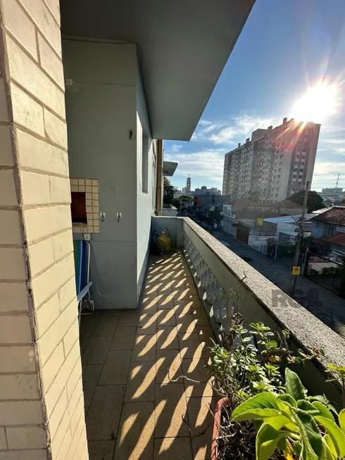 Foto 1 de Apartamento com 2 Quartos à venda, 80m² em Azenha, Porto Alegre