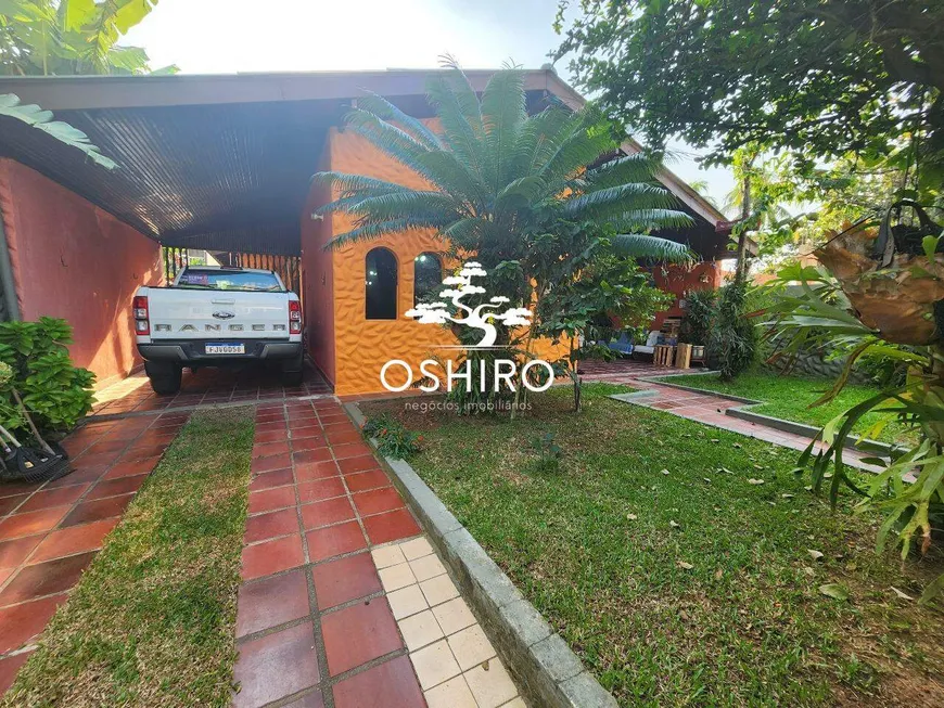 Foto 1 de Casa com 3 Quartos à venda, 187m² em Jardim Guaiúba, Guarujá