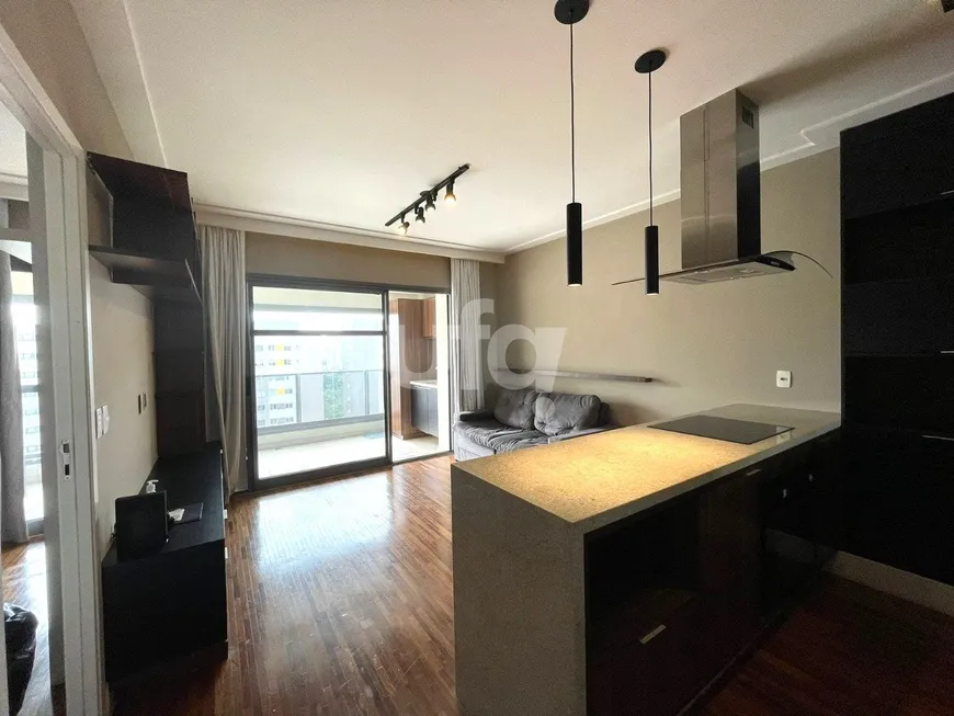 Foto 1 de Apartamento com 1 Quarto para alugar, 52m² em Barra Funda, São Paulo