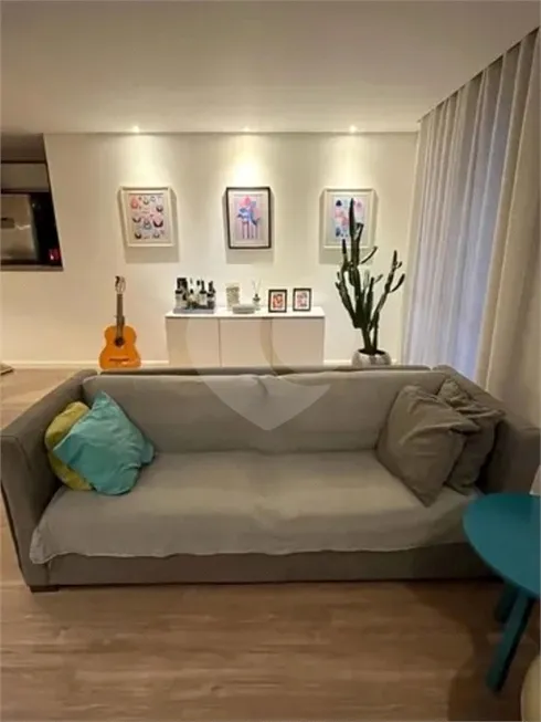 Foto 1 de Apartamento com 3 Quartos à venda, 68m² em Chácara Seis de Outubro, São Paulo