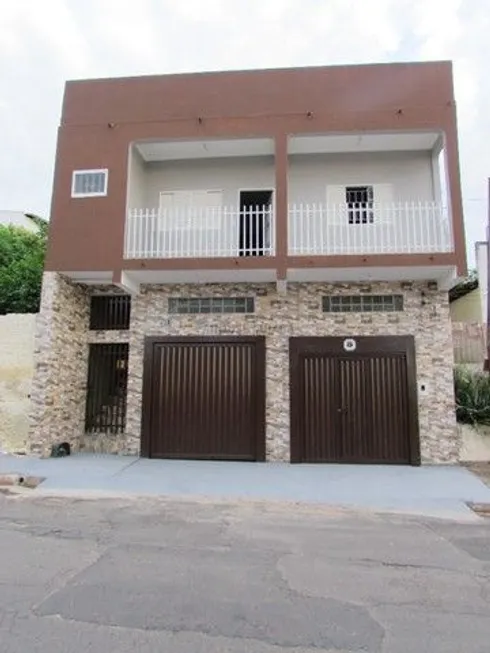 Foto 1 de Casa com 3 Quartos à venda, 280m² em Jardim Leblon, Cuiabá