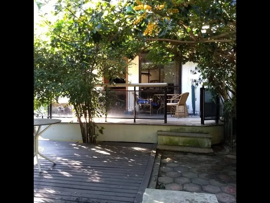 Foto 1 de Casa com 3 Quartos à venda, 240m² em Jardim Guanabara, Rio de Janeiro