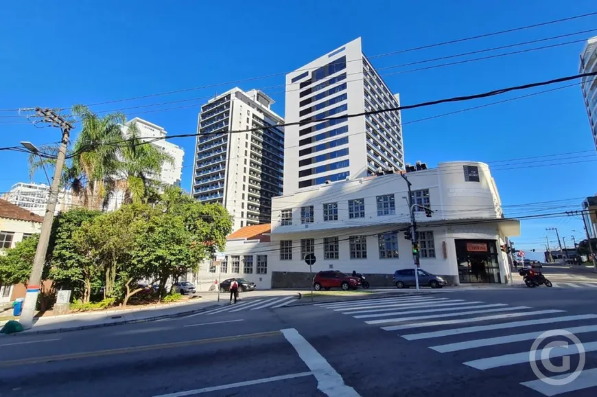 Foto 1 de Apartamento com 2 Quartos para alugar, 71m² em Centro, Florianópolis