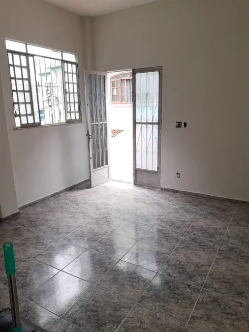 Foto 1 de Casa com 2 Quartos para alugar, 100m² em Porto Novo, São Gonçalo