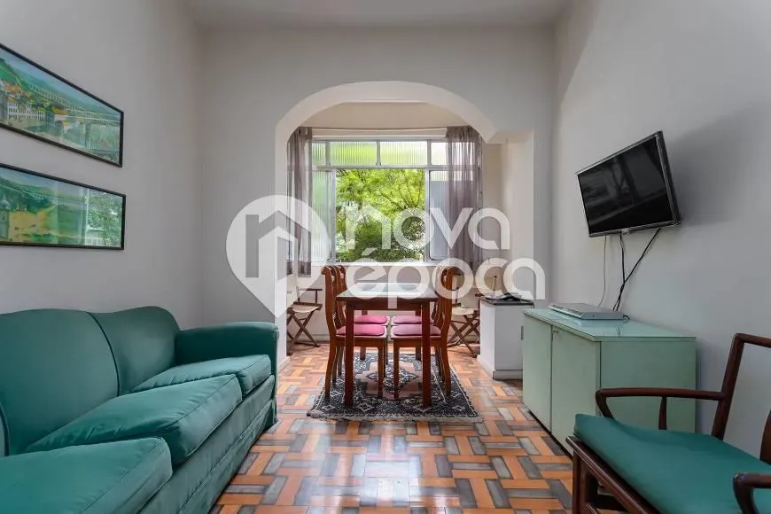 Foto 1 de Apartamento com 2 Quartos à venda, 75m² em Centro, Rio de Janeiro