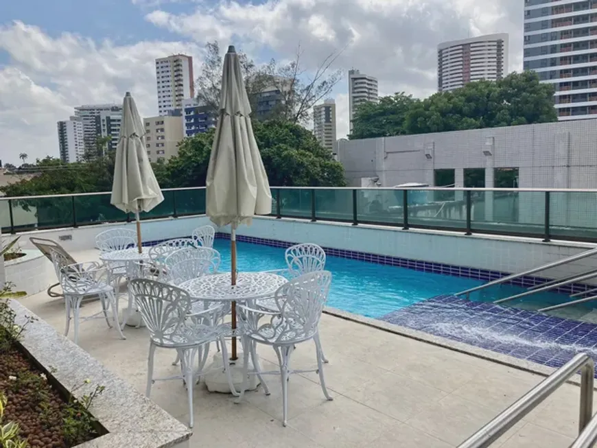 Foto 1 de Apartamento com 3 Quartos à venda, 75m² em Casa Forte, Recife