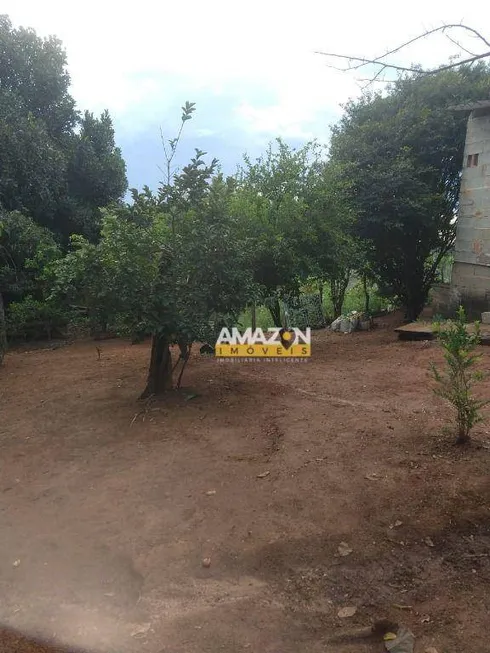 Foto 1 de Fazenda/Sítio com 1 Quarto à venda, 1000m² em Chácara Belo Horizonte, Taubaté