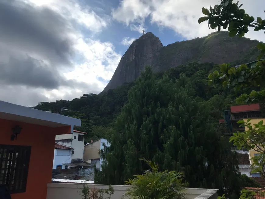 Foto 1 de Casa com 6 Quartos à venda, 304m² em Humaitá, Rio de Janeiro