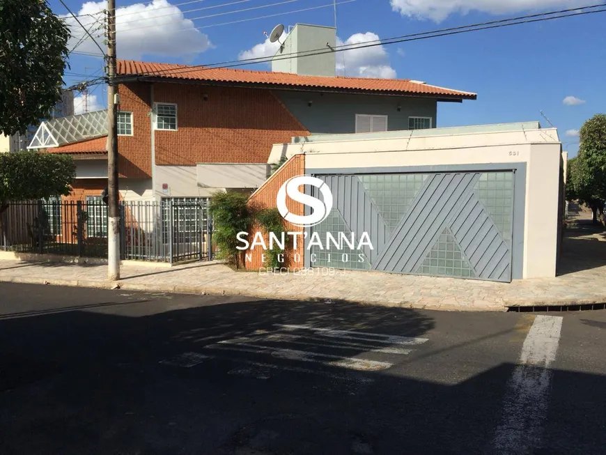 Foto 1 de Sobrado com 3 Quartos à venda, 460m² em Centro, Fernandópolis
