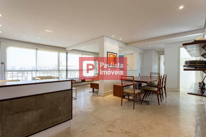 Foto 1 de Apartamento com 2 Quartos para alugar, 122m² em Jardim Paulista, São Paulo