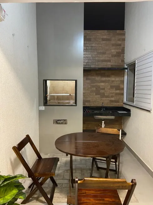 Foto 1 de Casa de Condomínio com 2 Quartos à venda, 50m² em Loteamento Residencial Pequis, Uberlândia