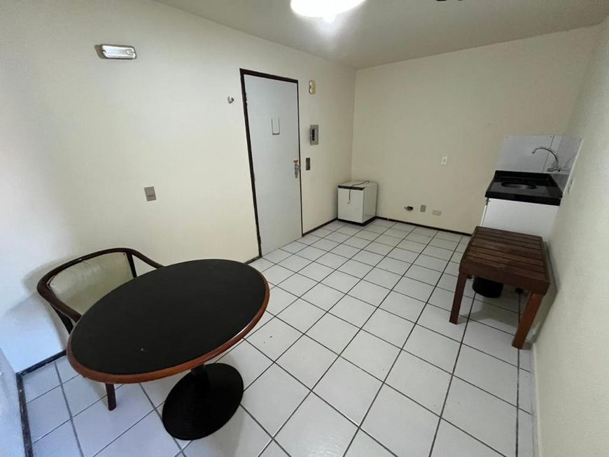 Apartamento na Rua da Saudade, 1981, Lagoa Nova em Natal, por R 1.100