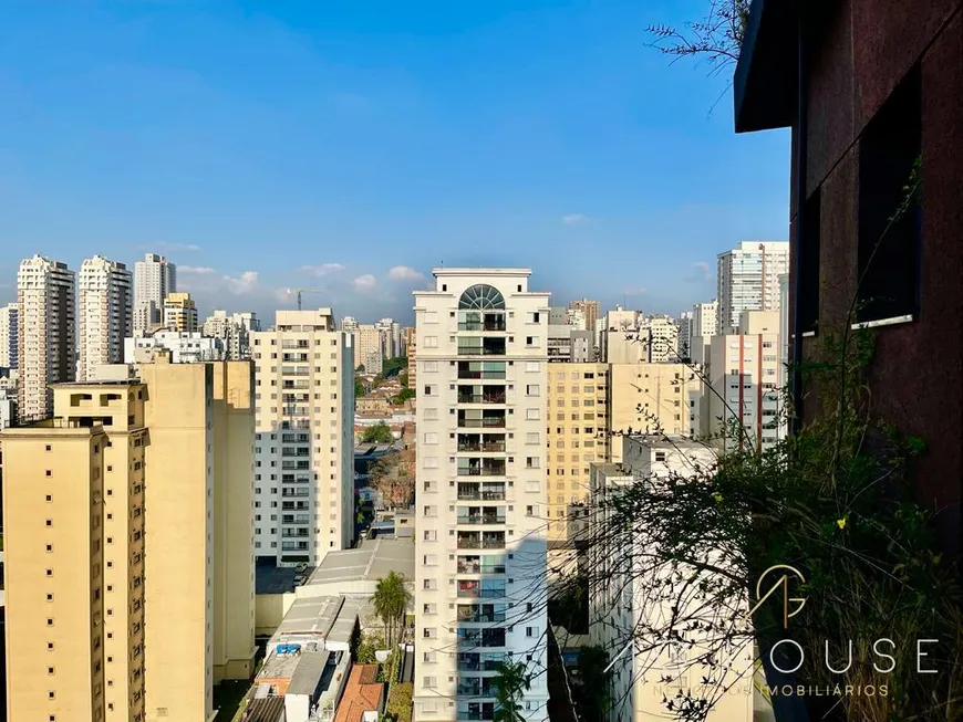 Foto 1 de Apartamento com 3 Quartos à venda, 190m² em Vila Romana, São Paulo