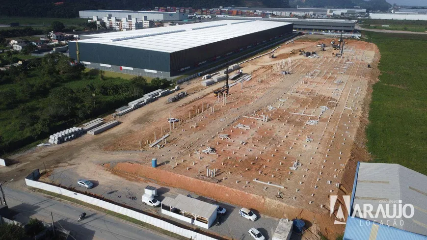 Foto 1 de Galpão/Depósito/Armazém para alugar, 4696m² em Volta Grande, Navegantes