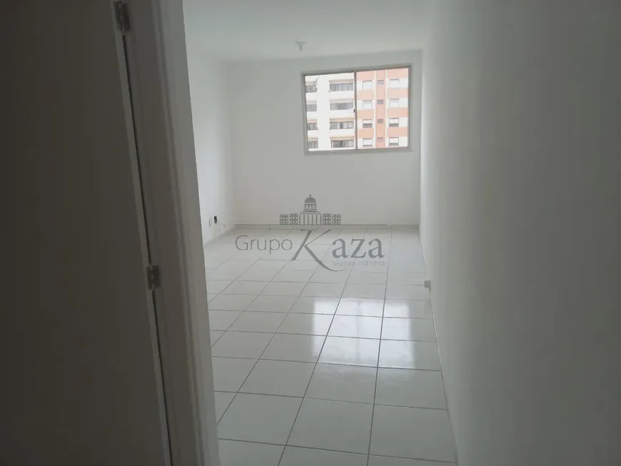 Foto 1 de Apartamento com 3 Quartos para alugar, 60m² em Vila Adyana, São José dos Campos