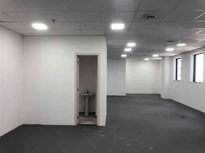 Foto 1 de Sala Comercial para alugar, 98m² em Alphaville, Barueri