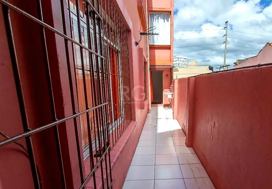 Foto 1 de Apartamento com 3 Quartos à venda, 111m² em Azenha, Porto Alegre