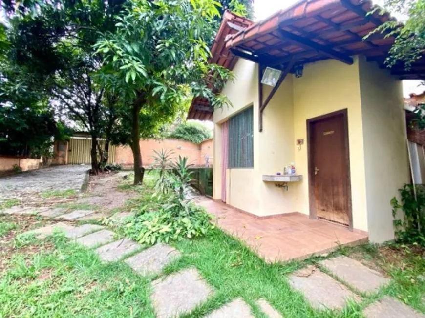 Foto 1 de Lote/Terreno à venda, 396m² em Dona Clara, Belo Horizonte