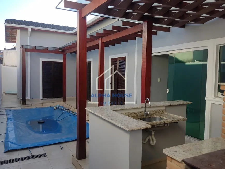 Foto 1 de Casa com 3 Quartos à venda, 160m² em Condomínio Village do Sol, Pindamonhangaba