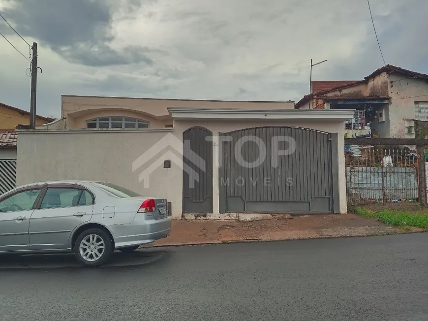 Foto 1 de Casa com 3 Quartos para venda ou aluguel, 175m² em Jardim Pacaembu, São Carlos