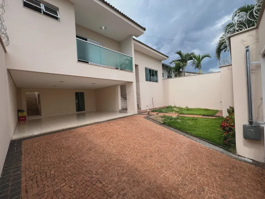 Foto 1 de Casa com 3 Quartos à venda, 350m² em Cidade Jardim, Uberlândia