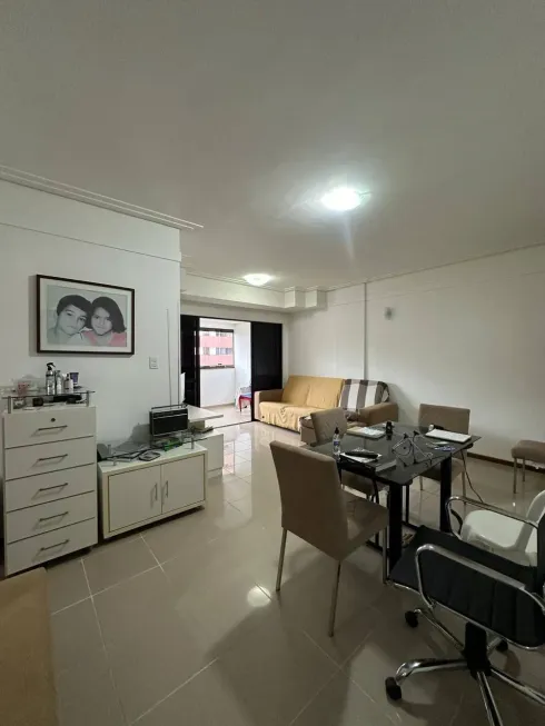 Foto 1 de Apartamento com 3 Quartos à venda, 103m² em Candeal, Salvador