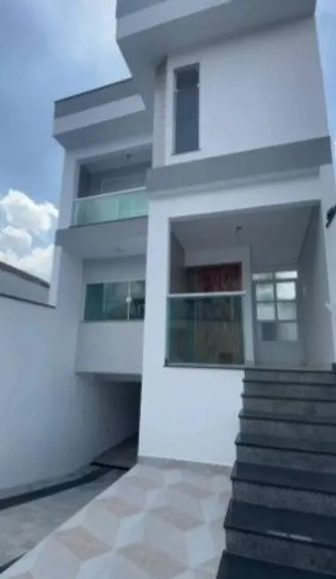 Foto 1 de Sobrado com 3 Quartos à venda, 340m² em Vila Feliz, São Paulo