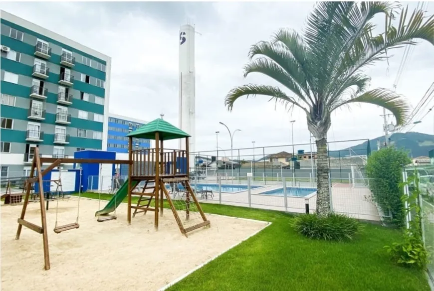 Foto 1 de Apartamento com 2 Quartos à venda, 48m² em Praia João Rosa, Biguaçu