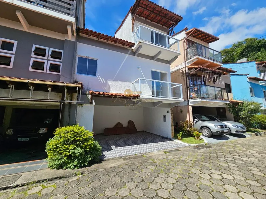 Foto 1 de Casa de Condomínio com 3 Quartos à venda, 140m² em Iúcas, Teresópolis