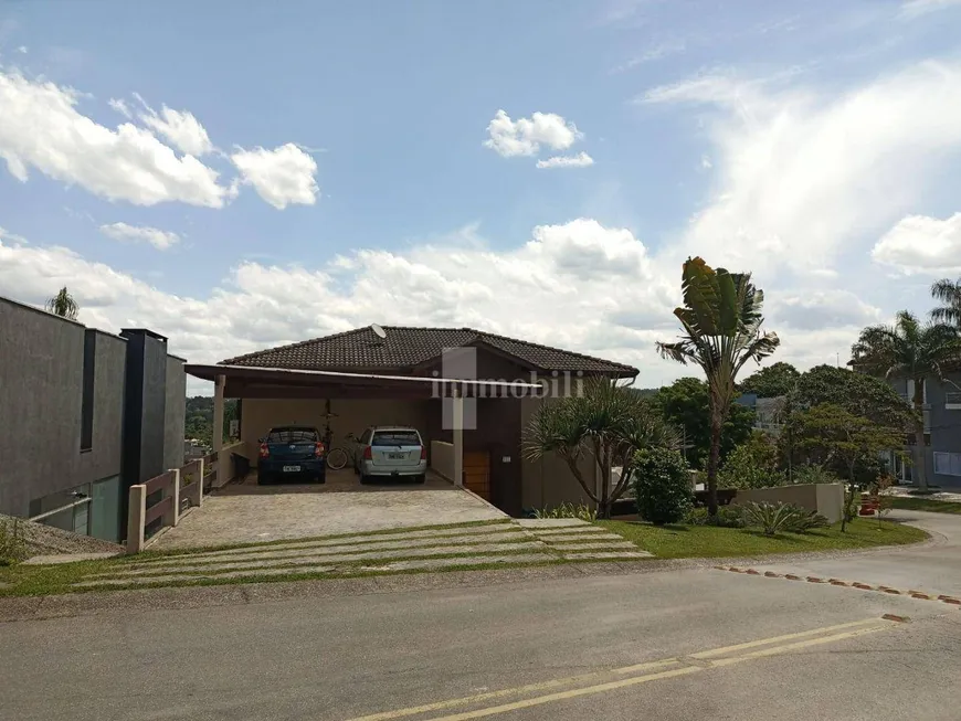 Foto 1 de Casa de Condomínio com 3 Quartos à venda, 330m² em Nova Fazendinha, Carapicuíba