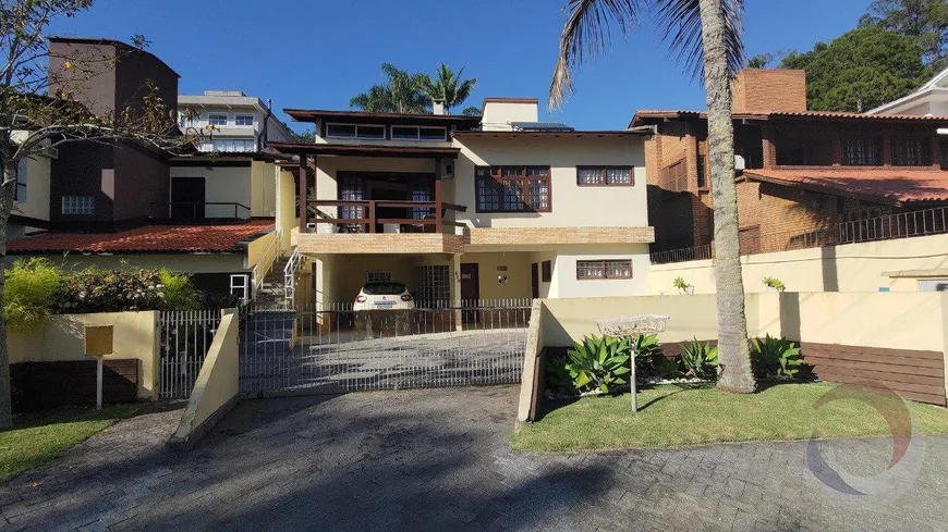 Foto 1 de Casa com 5 Quartos à venda, 282m² em Joao Paulo, Florianópolis