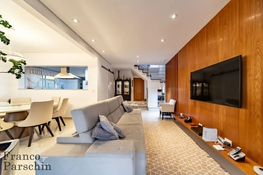 Foto 1 de Casa de Condomínio com 4 Quartos à venda, 215m² em Chácara Monte Alegre, São Paulo