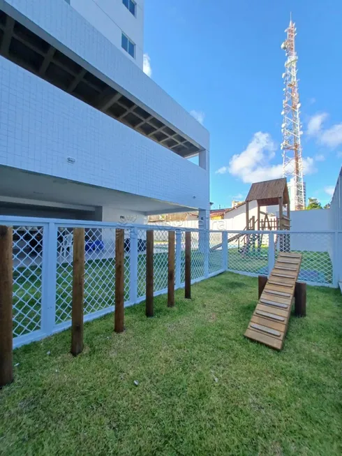 Foto 1 de Apartamento com 3 Quartos à venda, 68m² em Ilha do Retiro, Recife