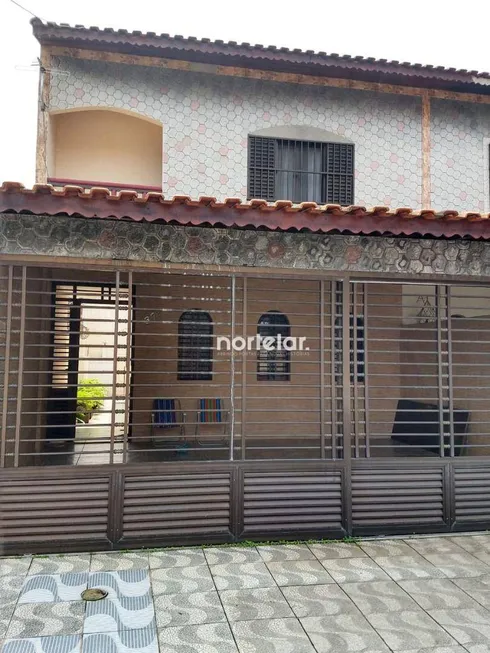 Foto 1 de Sobrado com 3 Quartos à venda, 124m² em Boqueirão, Praia Grande