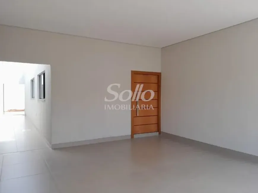 Foto 1 de Casa com 3 Quartos à venda, 180m² em Jardim Europa, Uberlândia