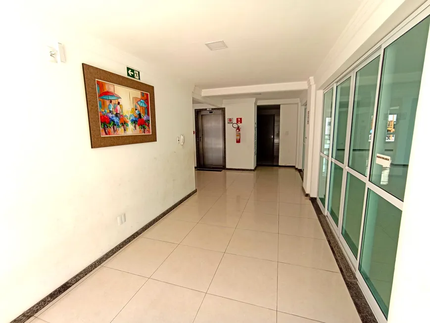 Foto 1 de Apartamento com 3 Quartos para alugar, 81m² em Atalaia, Aracaju