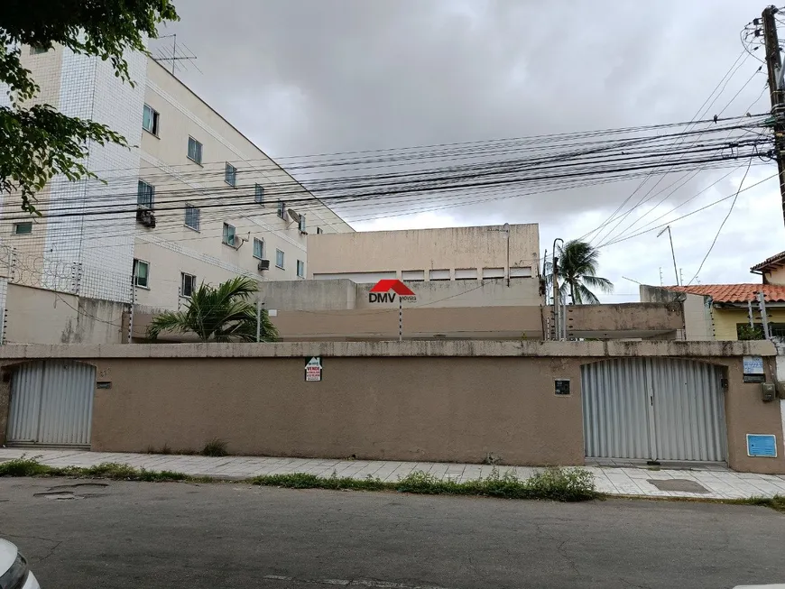 Foto 1 de Casa com 6 Quartos à venda, 296m² em Benfica, Fortaleza